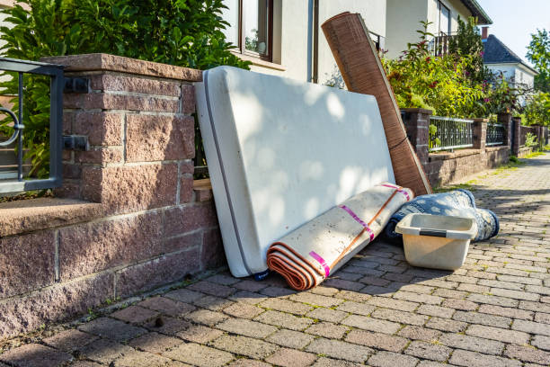 Best Commercial Junk Removal  in La Croft, OH